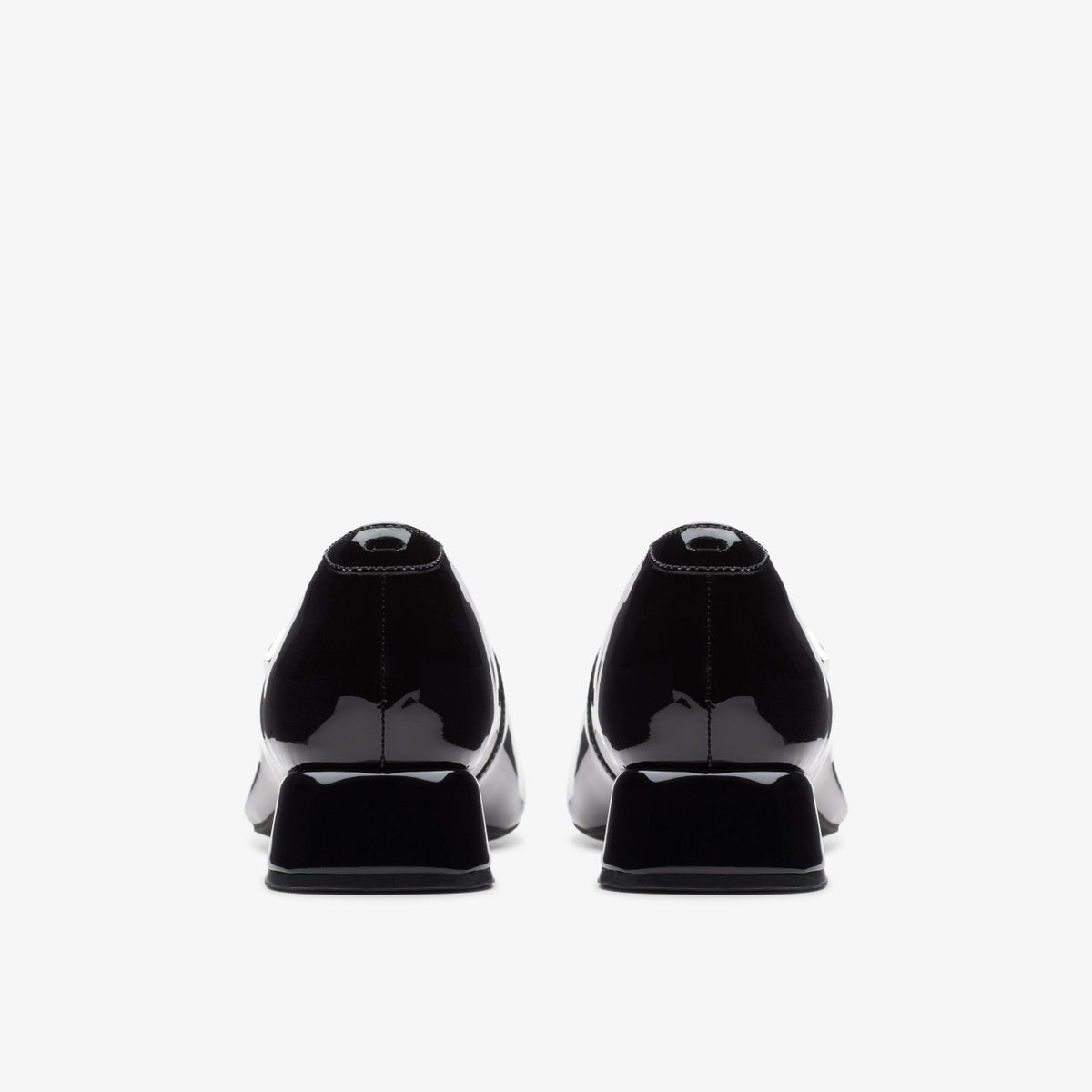 Women Daiss 30 Shine Black Patent