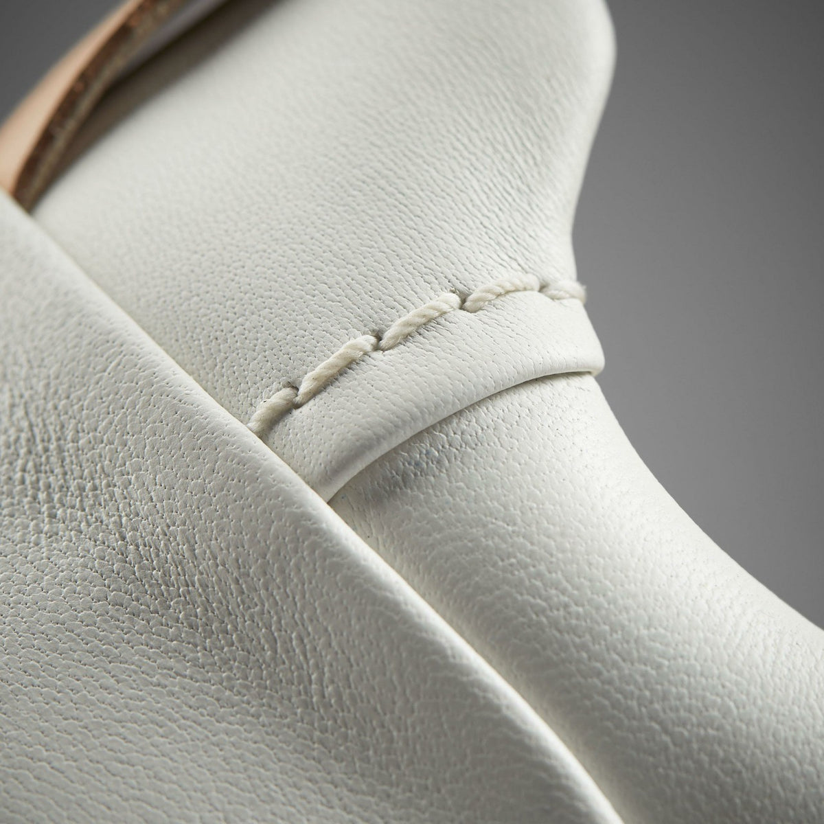 Women Hollyhock Walk Off White Leather