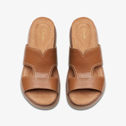 Women Arwell Walk Tan Leather