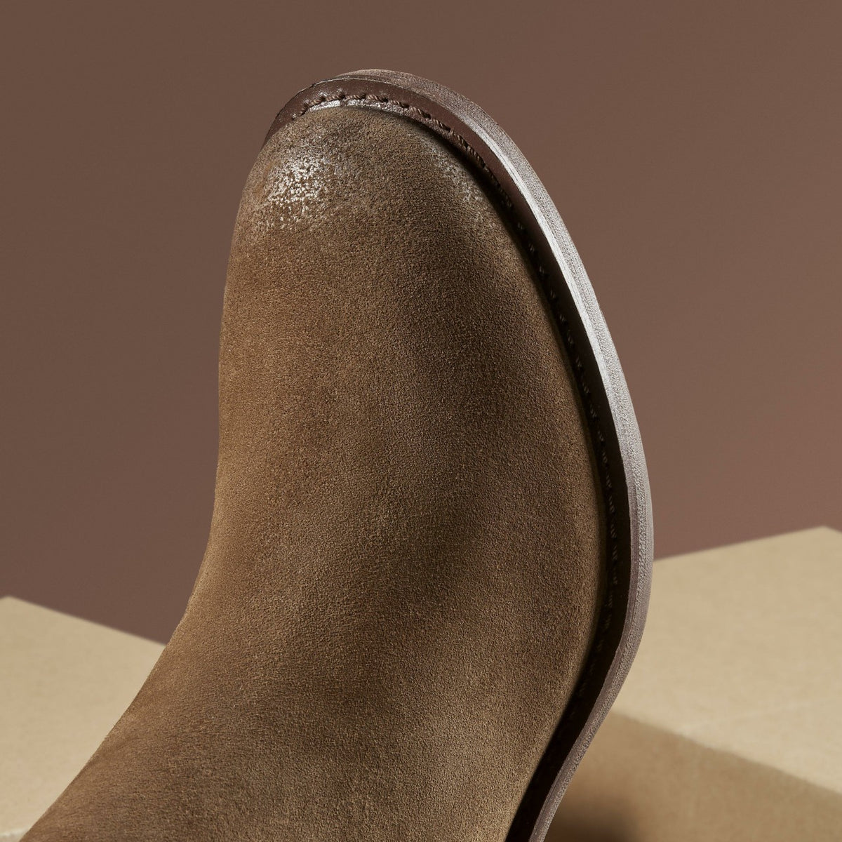 Women Chamberly Top Walnut Suede