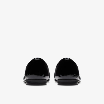 Kids Finja Loafer Older Black Patent
